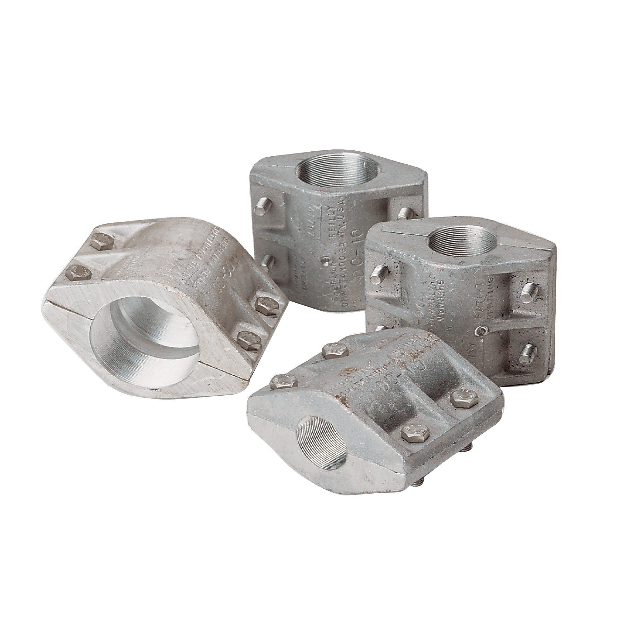 The DC-10 Split coupler is a 2-piece aluminum coupler that 
provides a water-tight and air-tight connection in 
buried and underground applications with a high pull-out 
strength. The clam-shell design allows users to easily access 
the cable after the coupler is installed. A duct holder tool is also available to aid in installation.